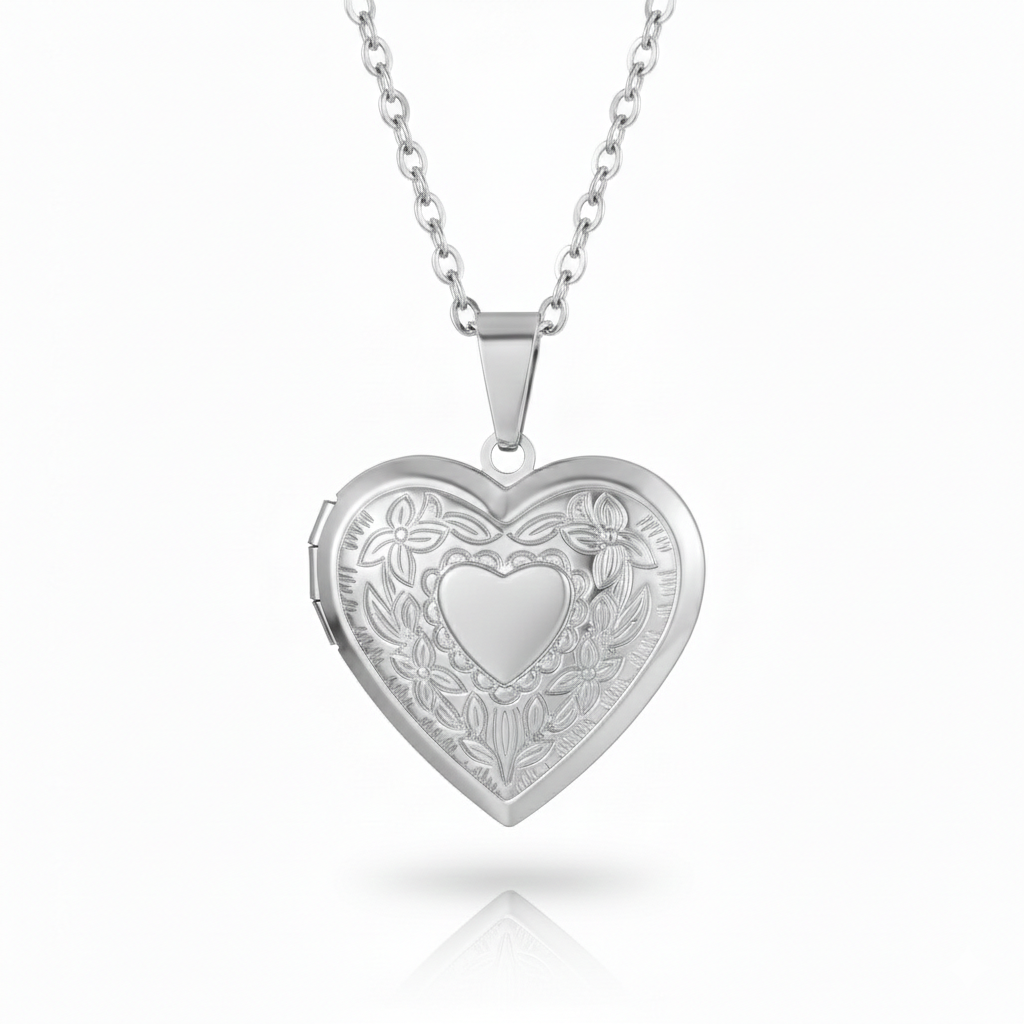LoveLock Heart Locket – Custom Photo Pendant Necklace